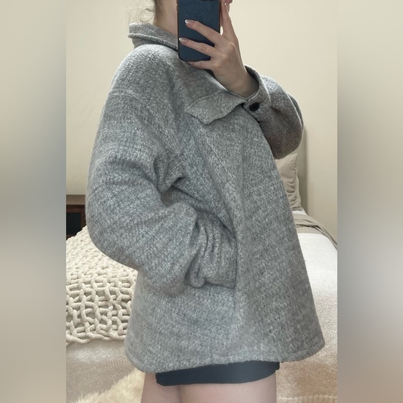 Thread & Supply Shacket - Picture 4 of 8